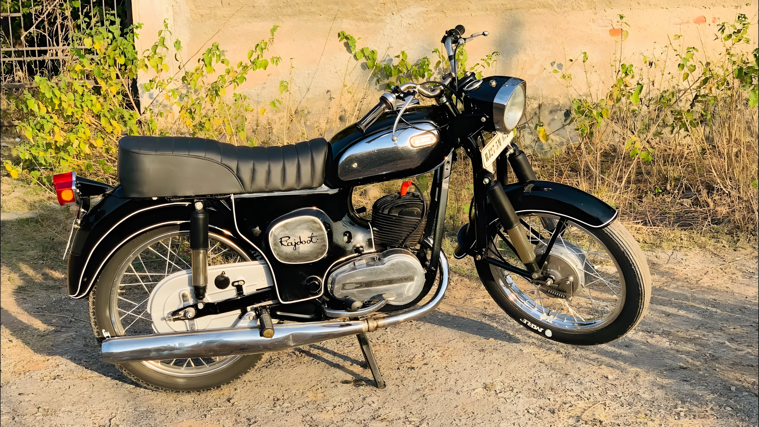 New Rajdoot 350